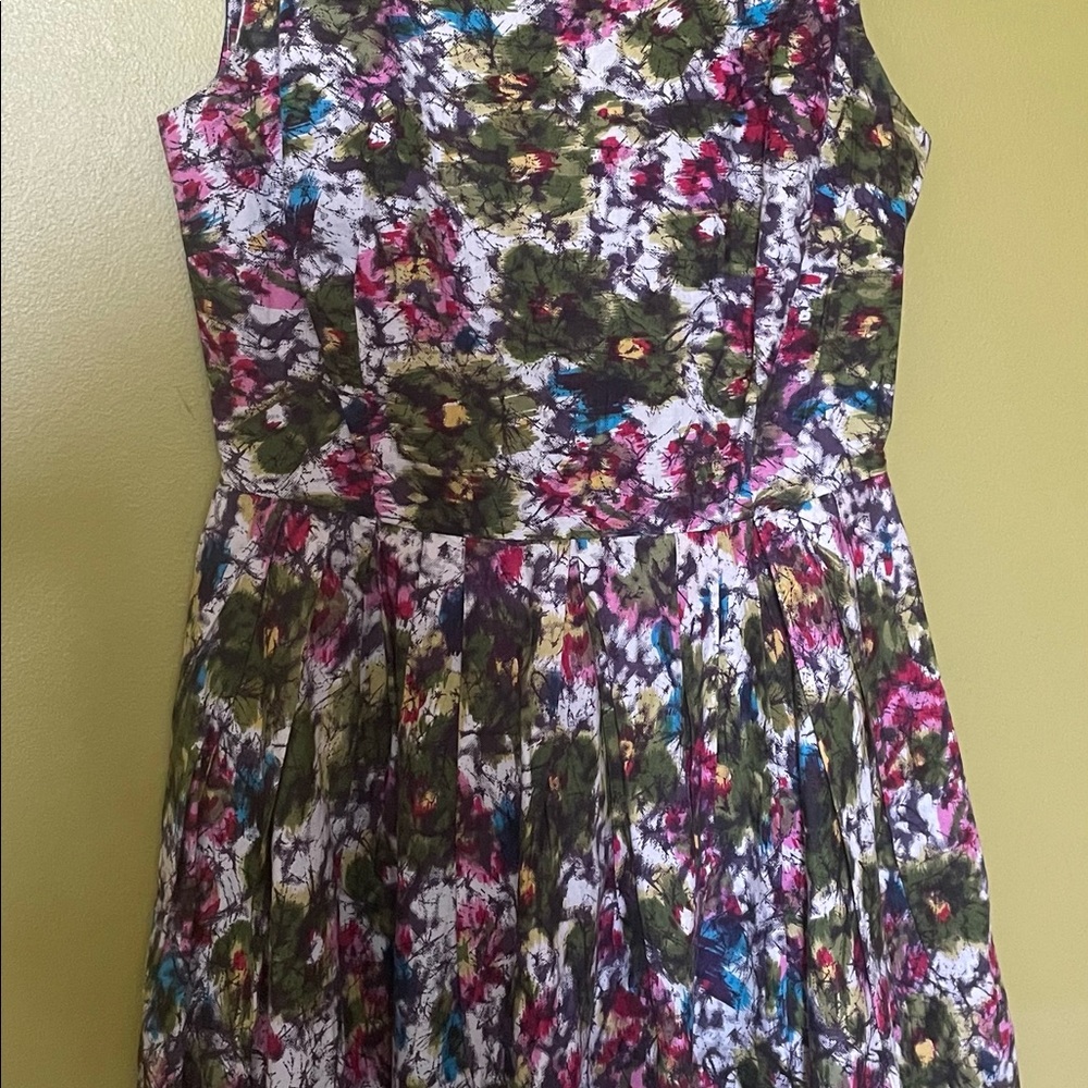 Bar III retro abstract floral 1950’s style dress with bow on back size XS sweet!